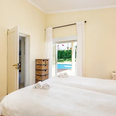 Amora Villa Almancil